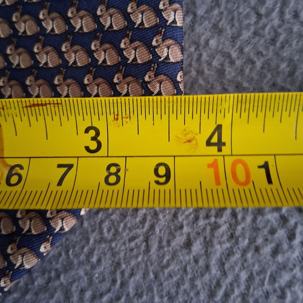 Brooks Brothers Basics Men's Silk Necktie Made in USA Blue Gold Rabbits Bunnies - Picture 7 of 8